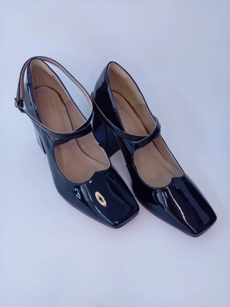 Scarpin Boneca Coração