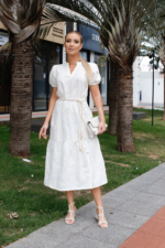 Vestido Vitória Off Bordado em Off