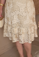 Conjunto de Renda Romântica em Tons Nudes - Imagem 4