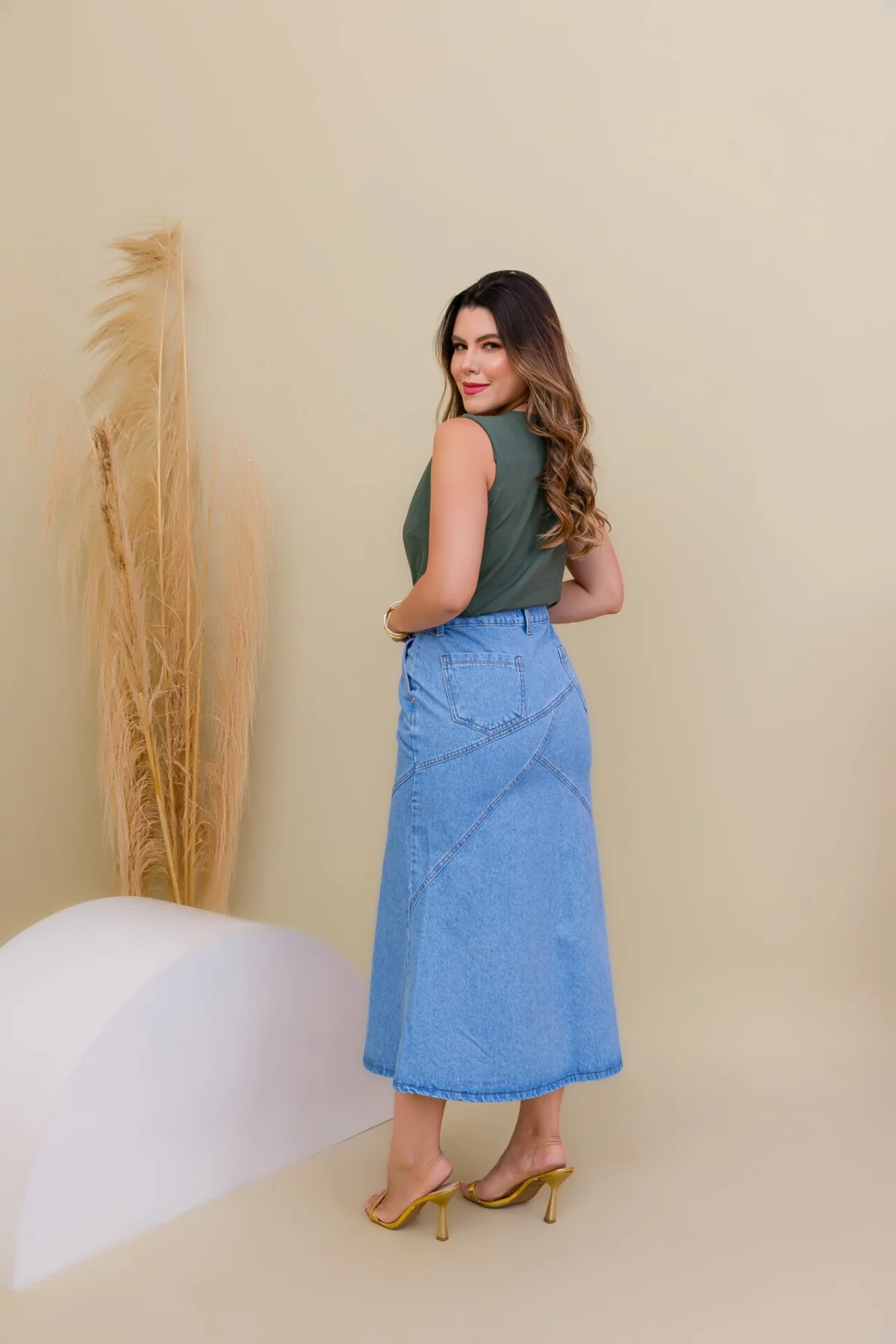 IMG_9078 Saia Jeans Elineia Pereira Clara Moda Modesta - Imagem 3