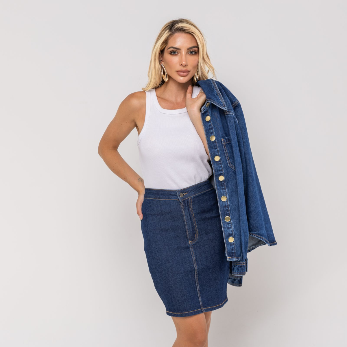 b7eb0ef5-71e8-439c-85a3-c90bbed161de Camisa Celina - Imagem 2