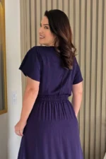 Vestido Estela Azul Bordado Rosa em Viscolinho - Querem Vestidos - Imagem 6