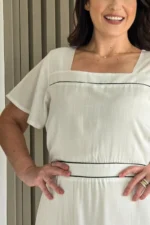 Vestido Estela Branco Bordado em Viscolinho - Querem Vestidos - Imagem 5