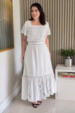 Vestido Estela Branco Bordado em Viscolinho - Querem Vestidos - Imagem 9